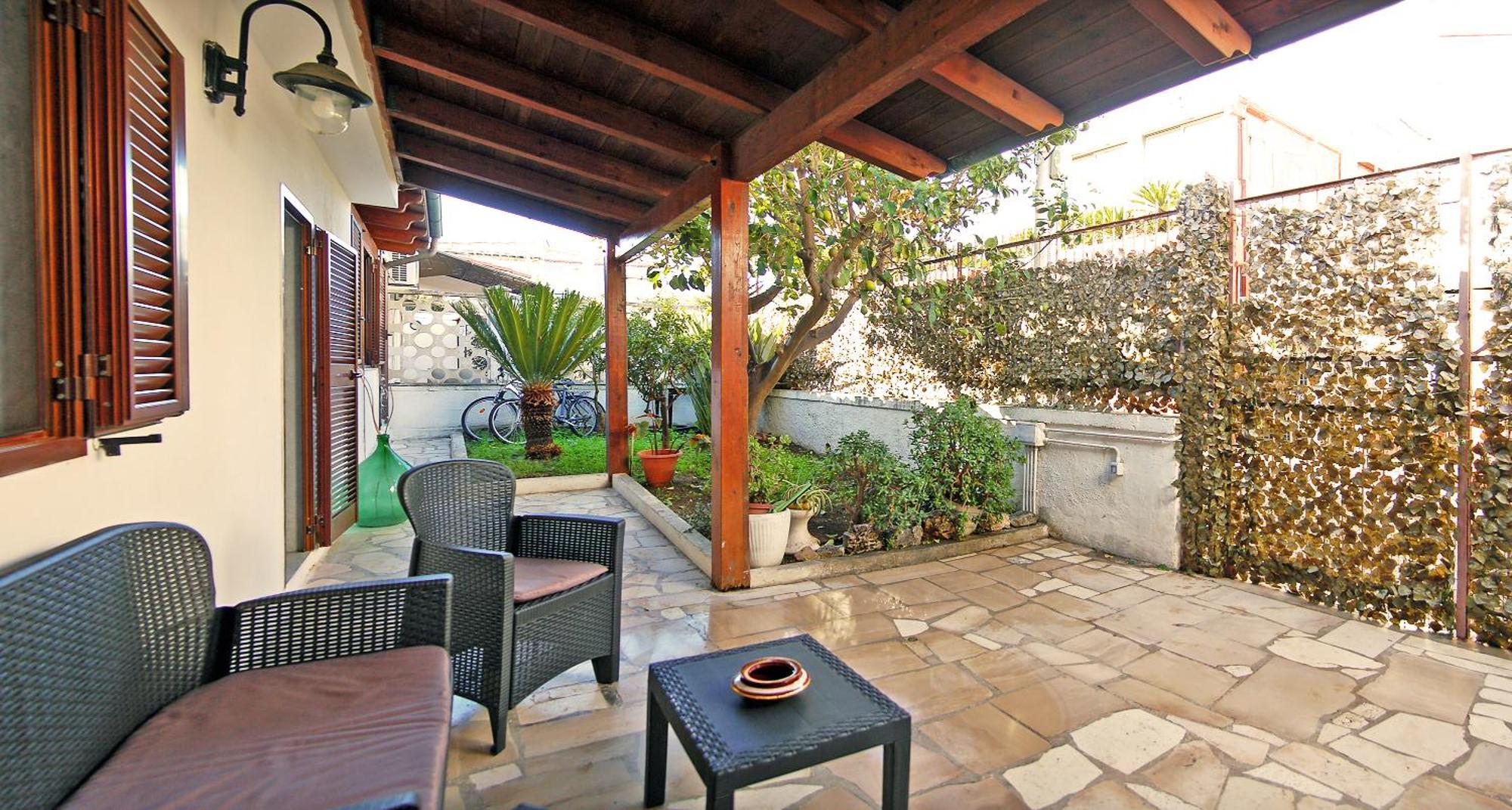 Sea Breeze Villa - Luna Apartment Bari Extérieur photo